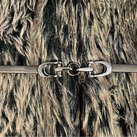 Faux Fur Brownish-Gray Vest with elasticity dark silvery belt. Size small - Picture 5 of 16